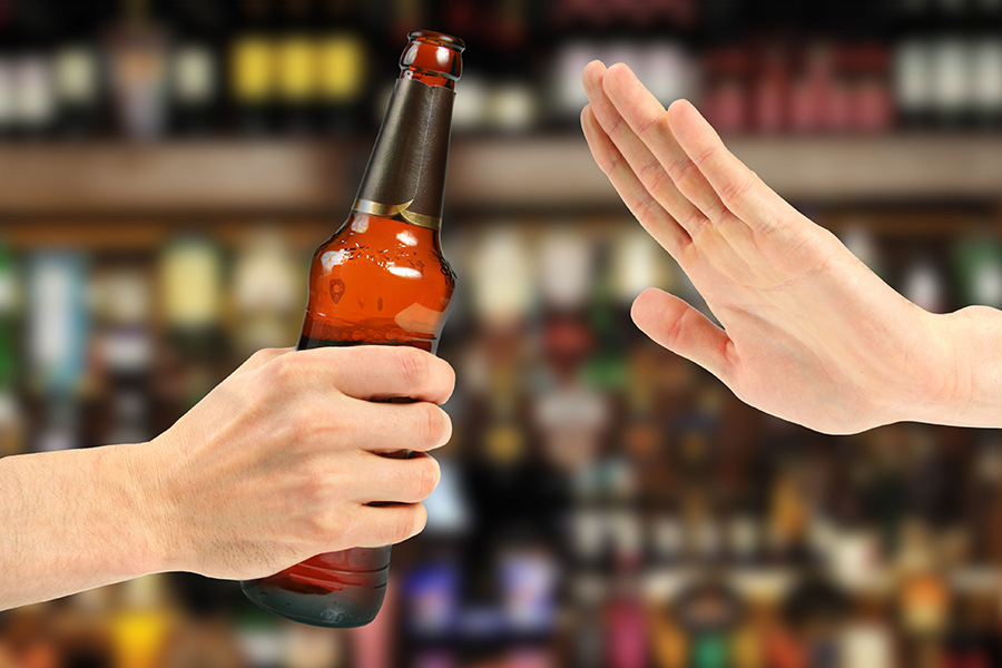 ۷ دلیل برای قطع مصرف الکل